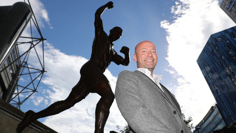 alan-shearer-statue-newcastle-st-james-park_3784841